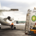 Air_bp_refuels_a_business_jet-scaled