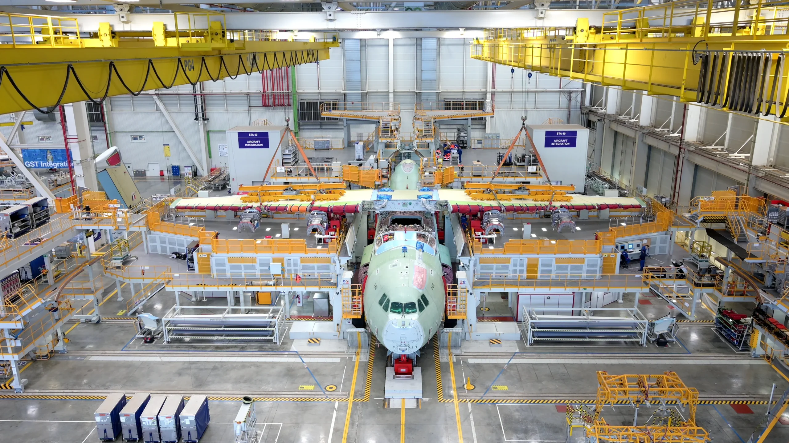 first-airbus-a400m-for-indonesia-being-assembled-15-january-v0-jxgbvxxuw8ee1