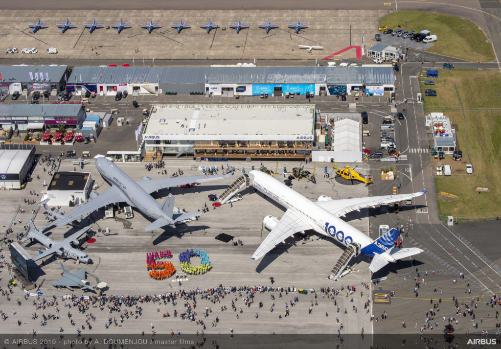 パリエアショー2025に展示されている民間航空機