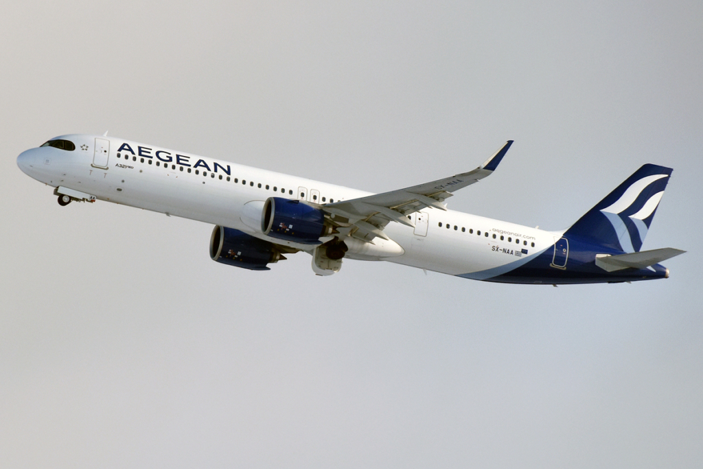 Aegean airlines airbus a321neo aircraft
