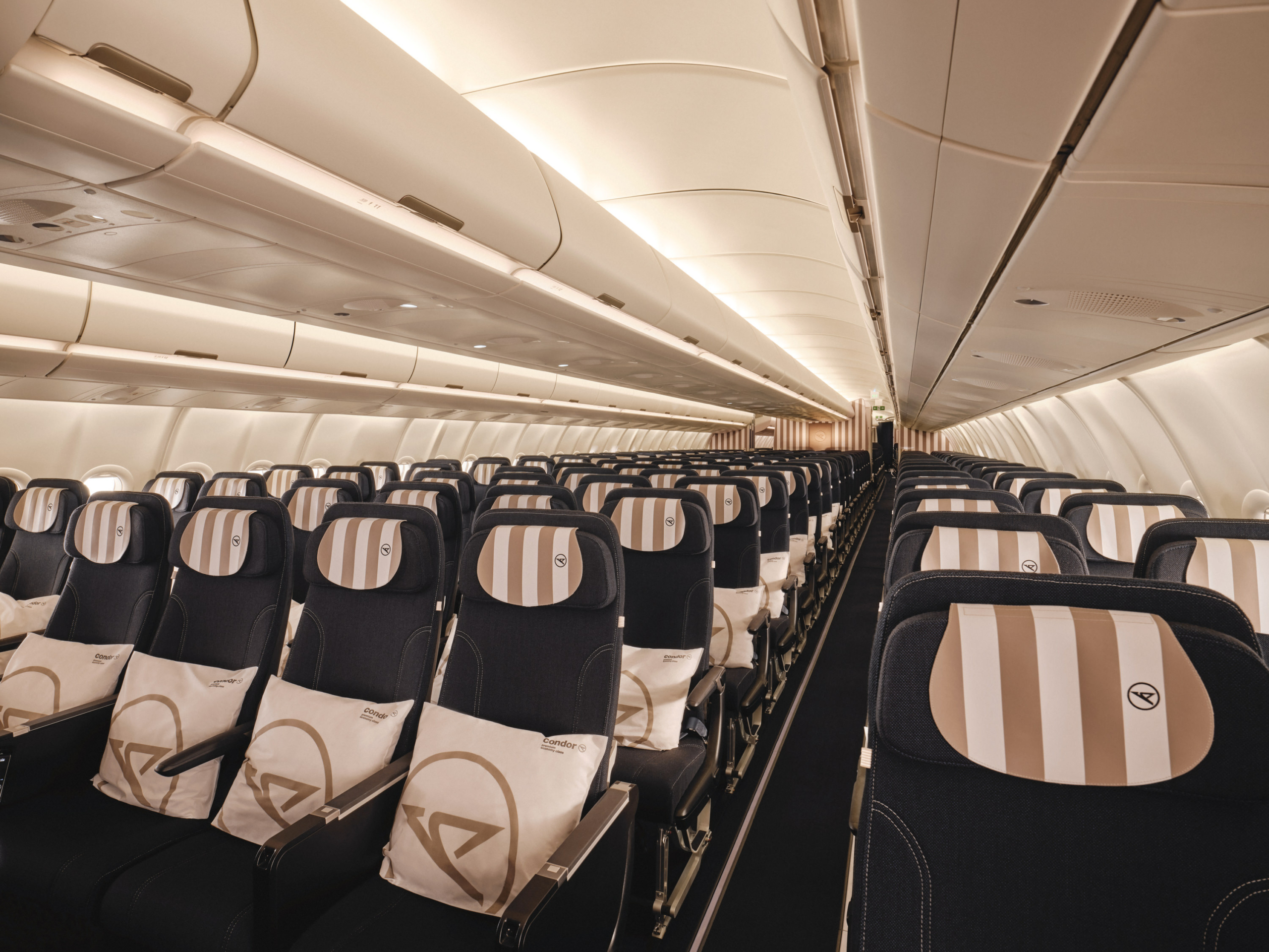 Condor Airbus A330neo premium economy cabin
