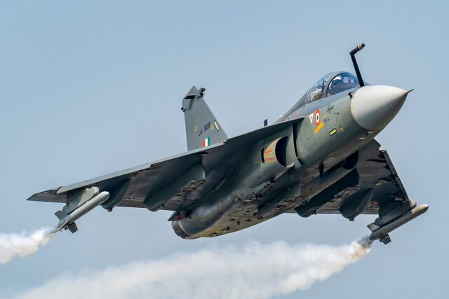 HAL Tejas engines smoke as it fires