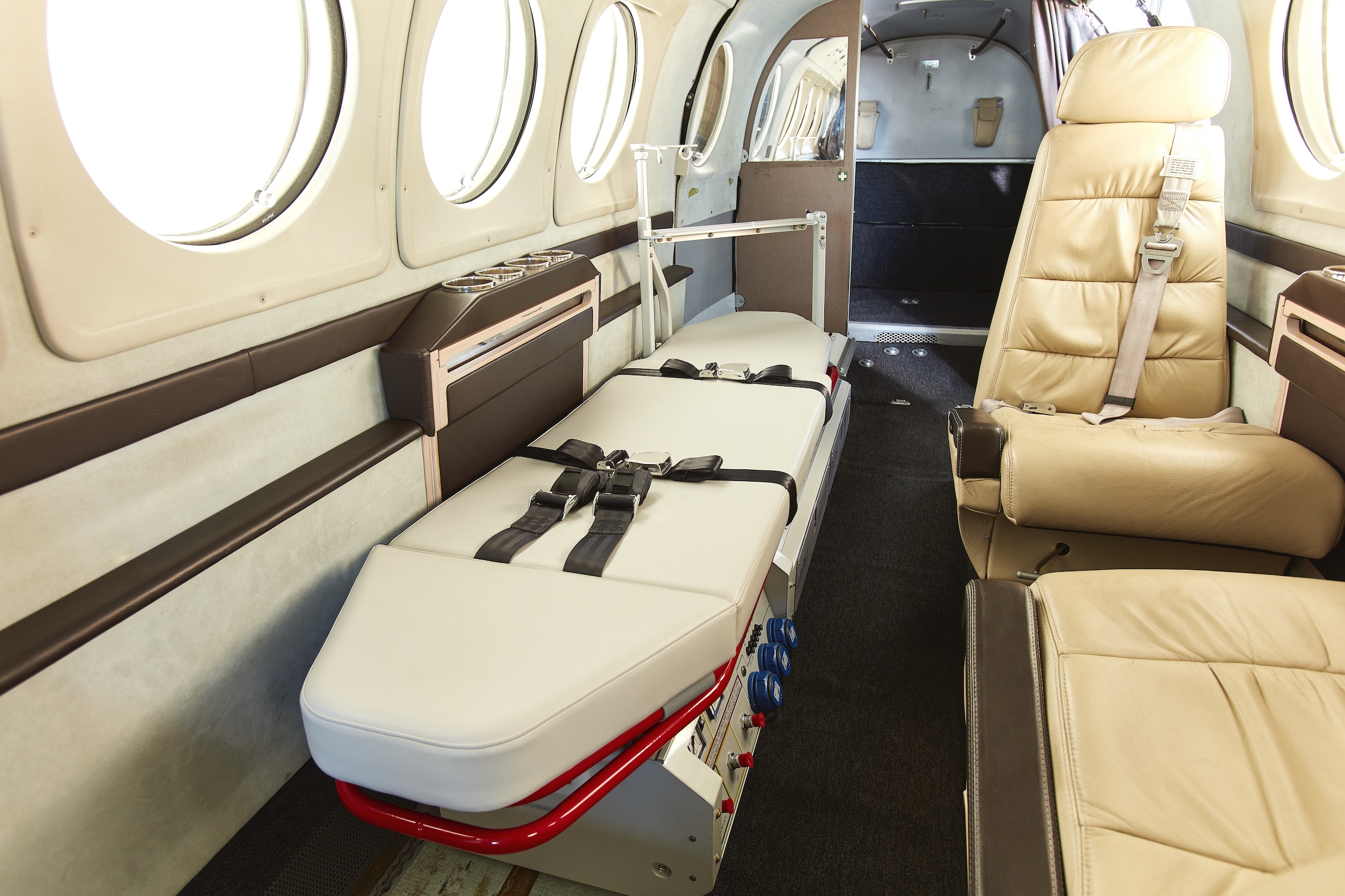 Zeusch aviation Beechcraft King Air B200