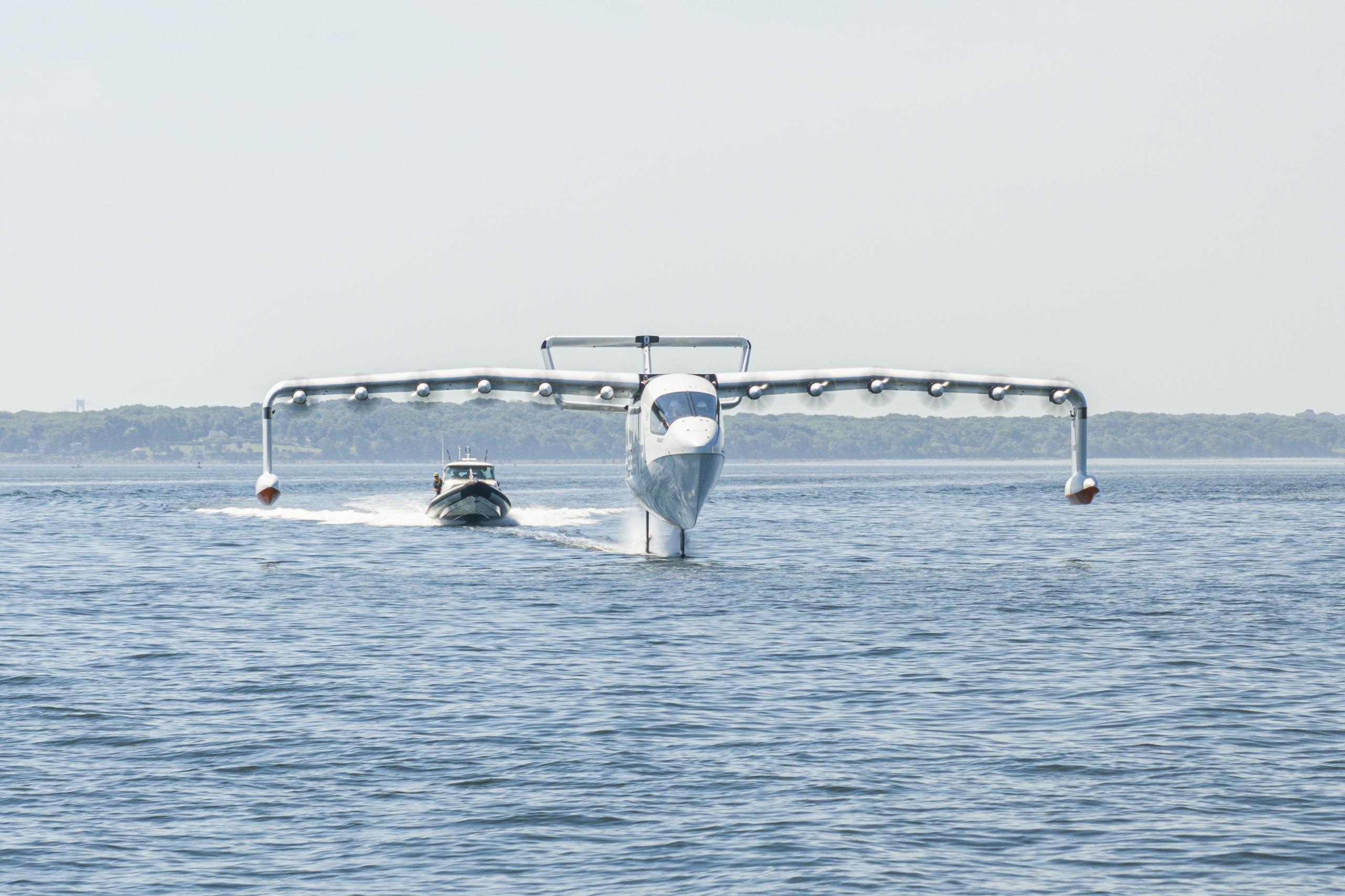 REGENT Viceroy Seaglider skimming