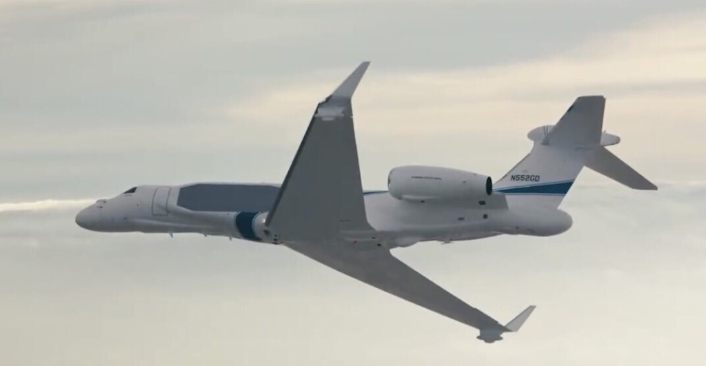 Israeli Oron Intelligence aircraft in flight