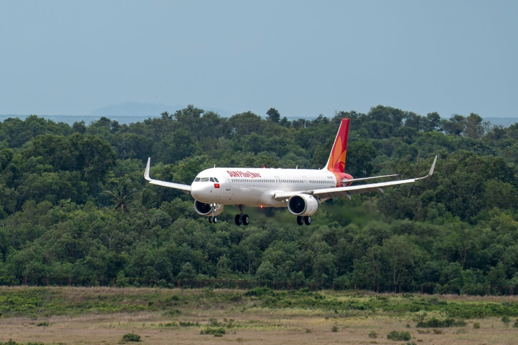 Sun PhuQuoc Airways took delivery of an A3210neo