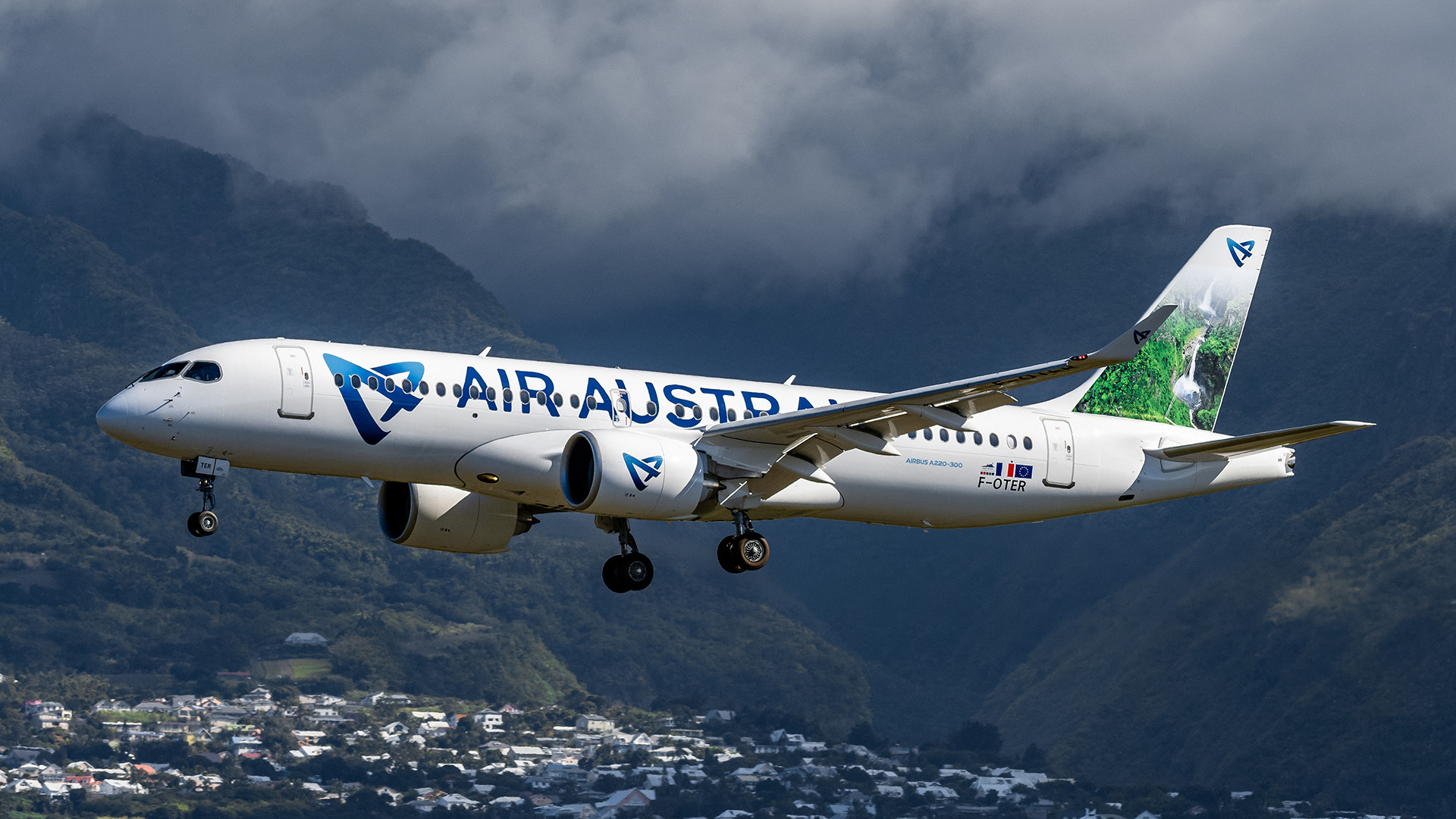 Air Austral AIrbus A220