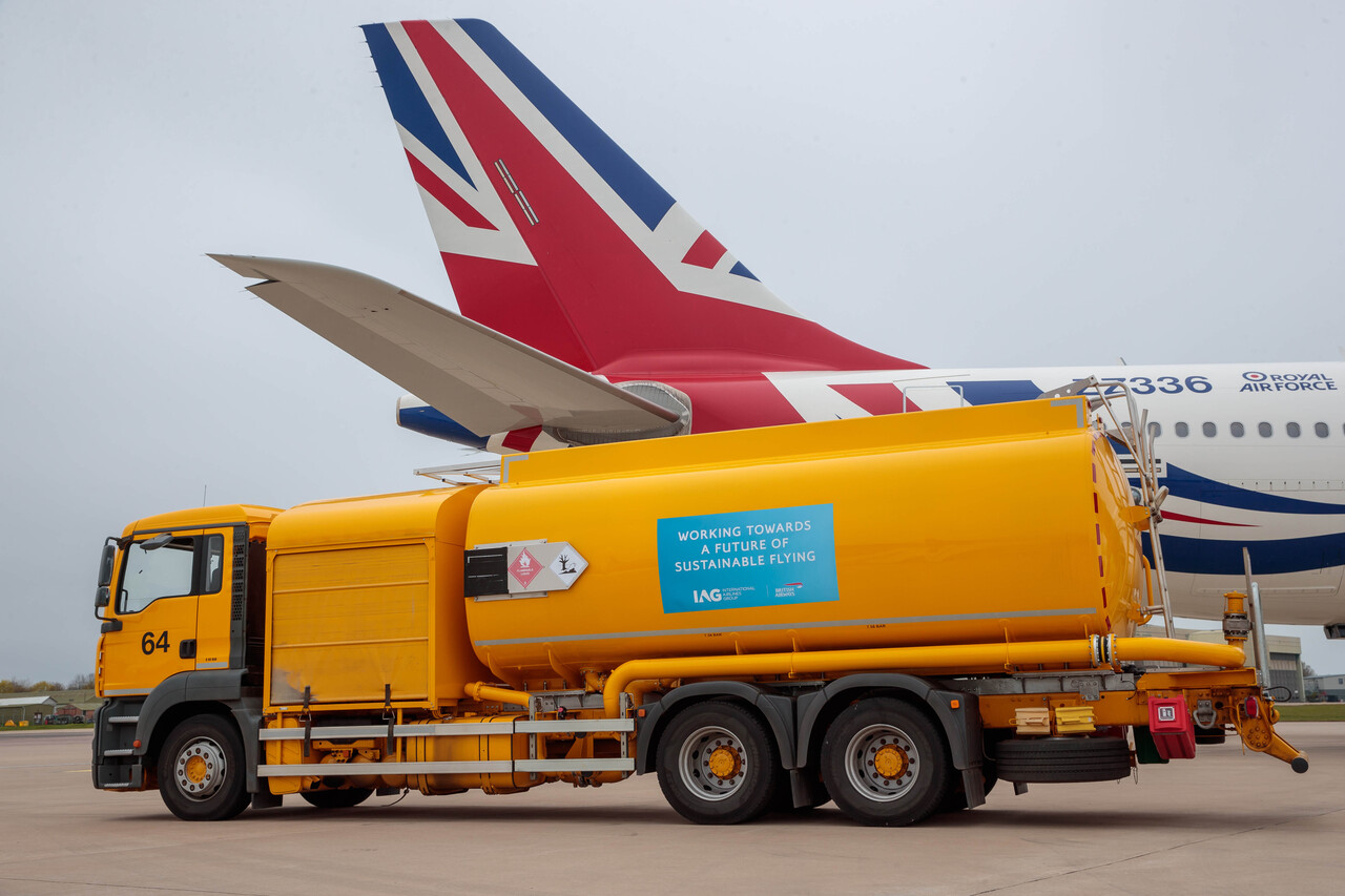 RAF Voyager aircraft being fuelled with 43% SAF from IAG/British Airways/bp at Brize Norton on 16 April 2023
