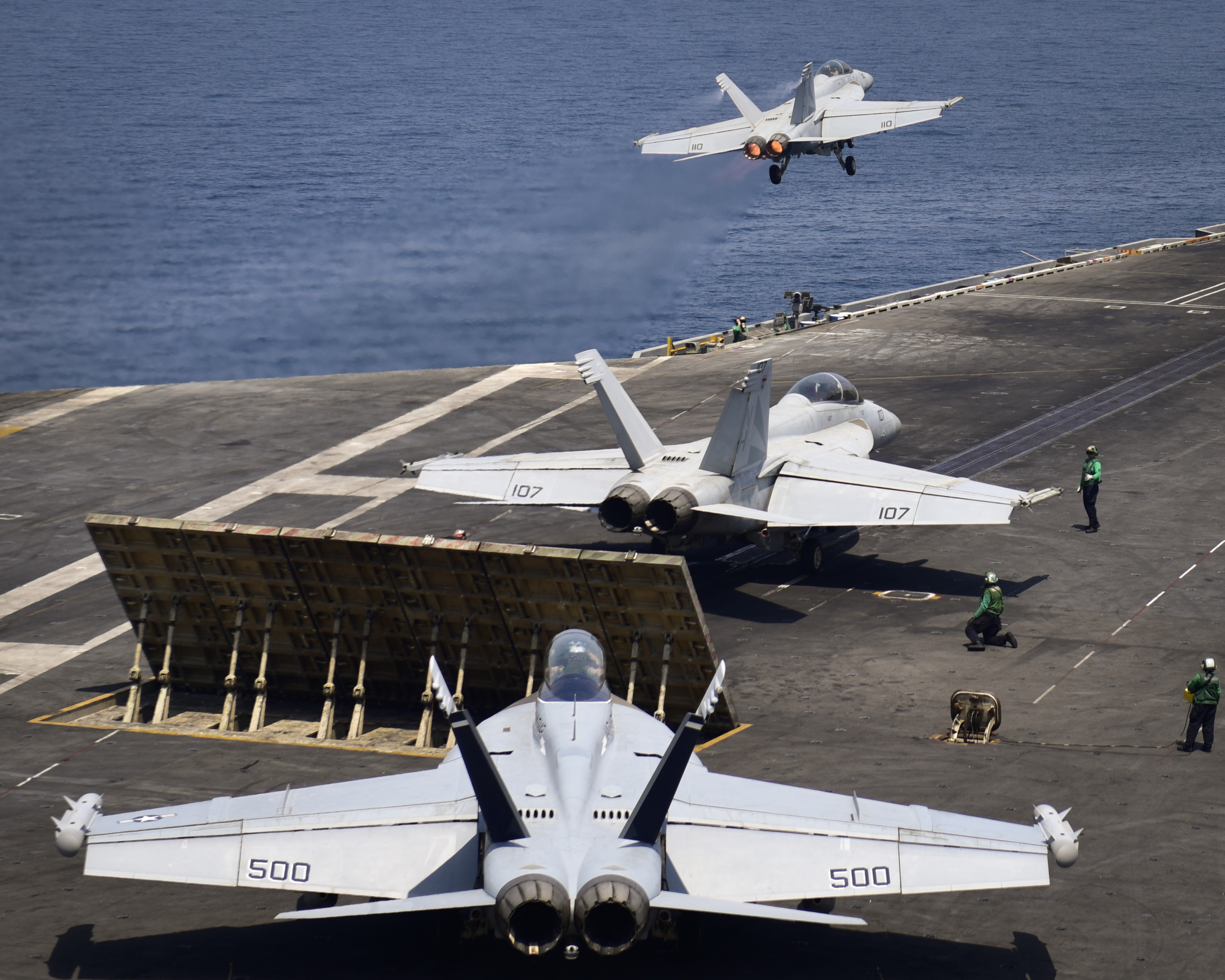 USS Nimitz F/A-18