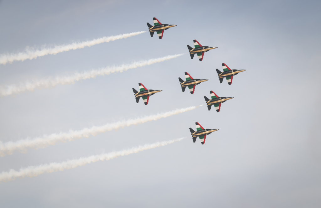 Dubai Airshow flying display