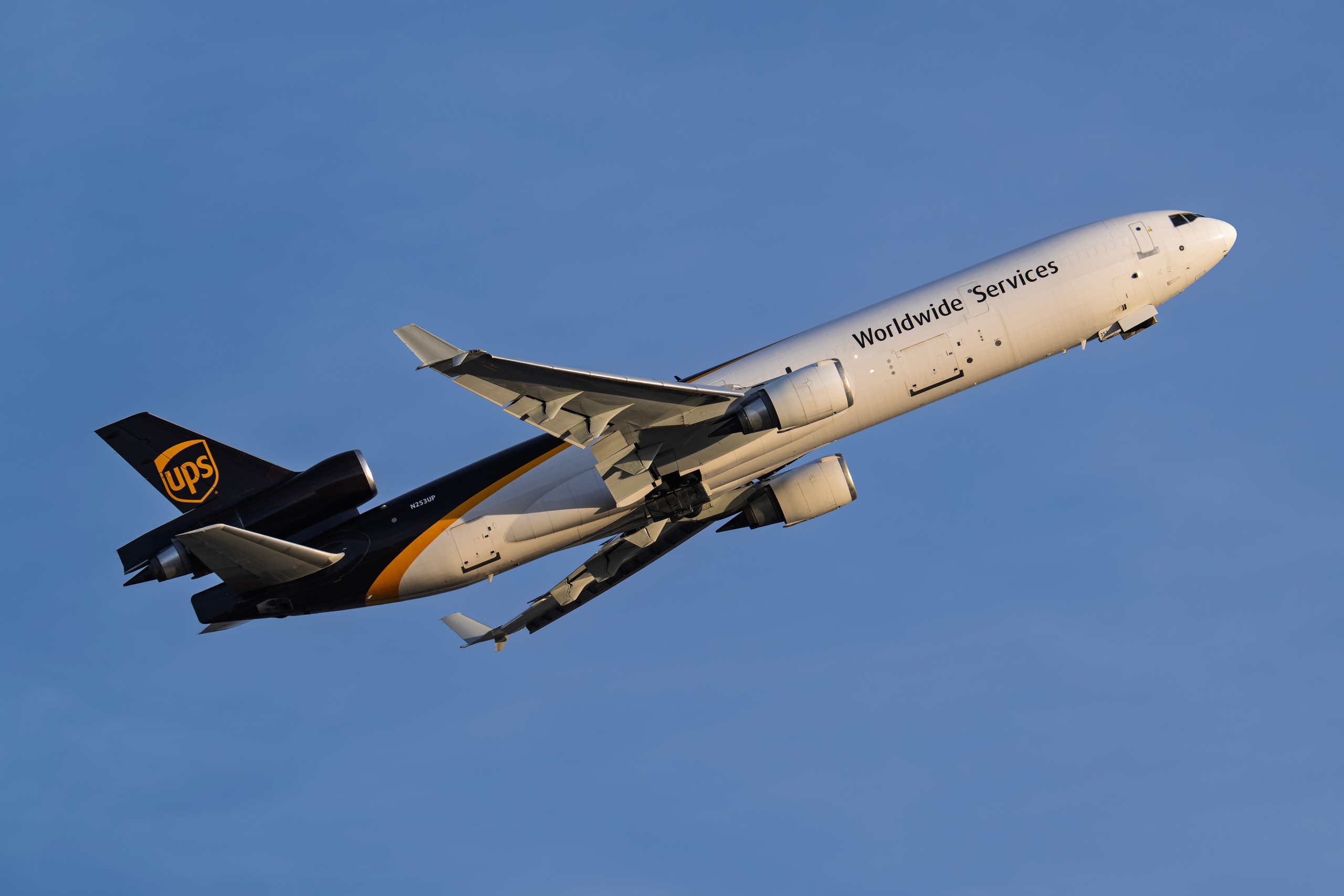UPS MD-11 crash