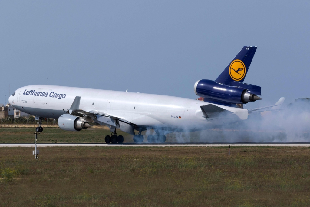 Lufthansa Cargo MD-11