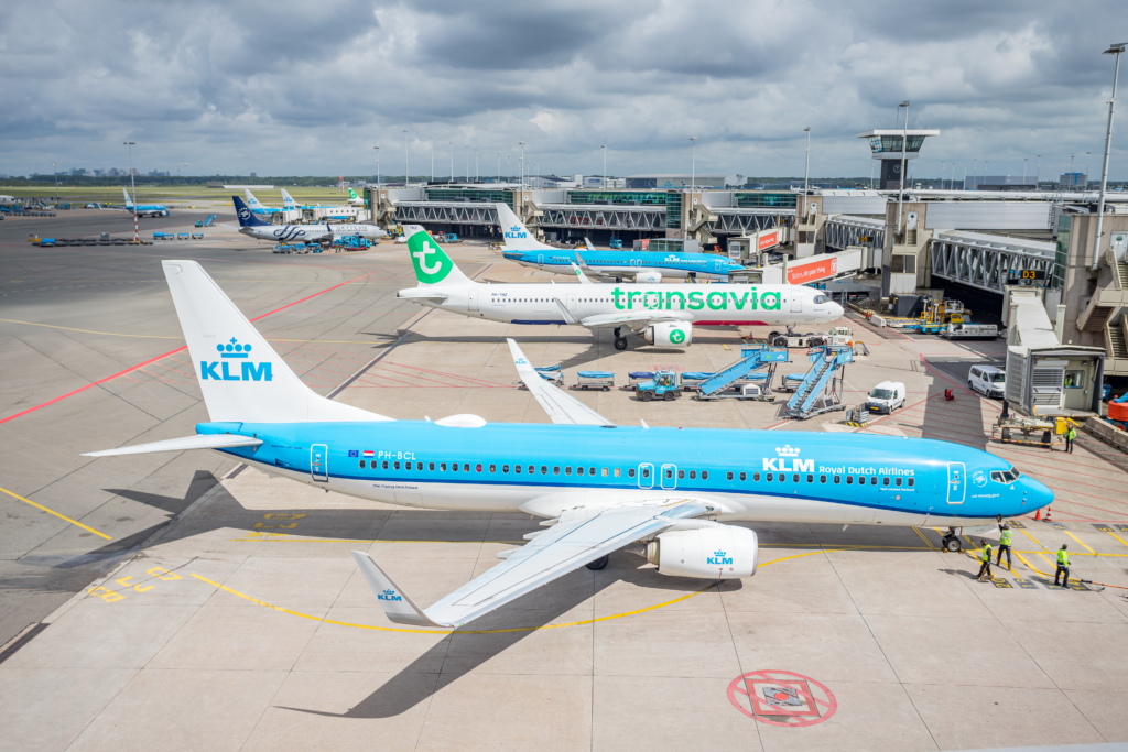 KLM 737
