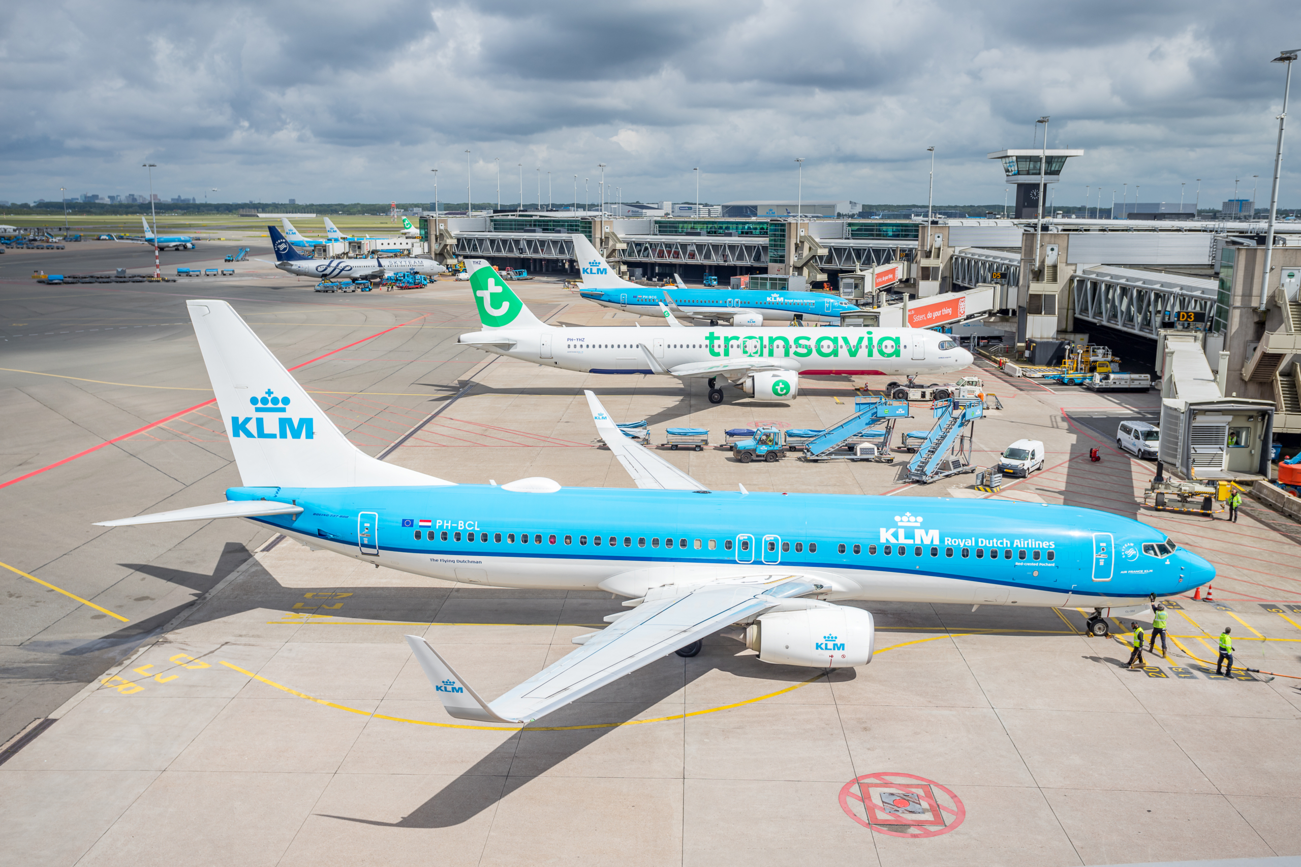 KLM 737