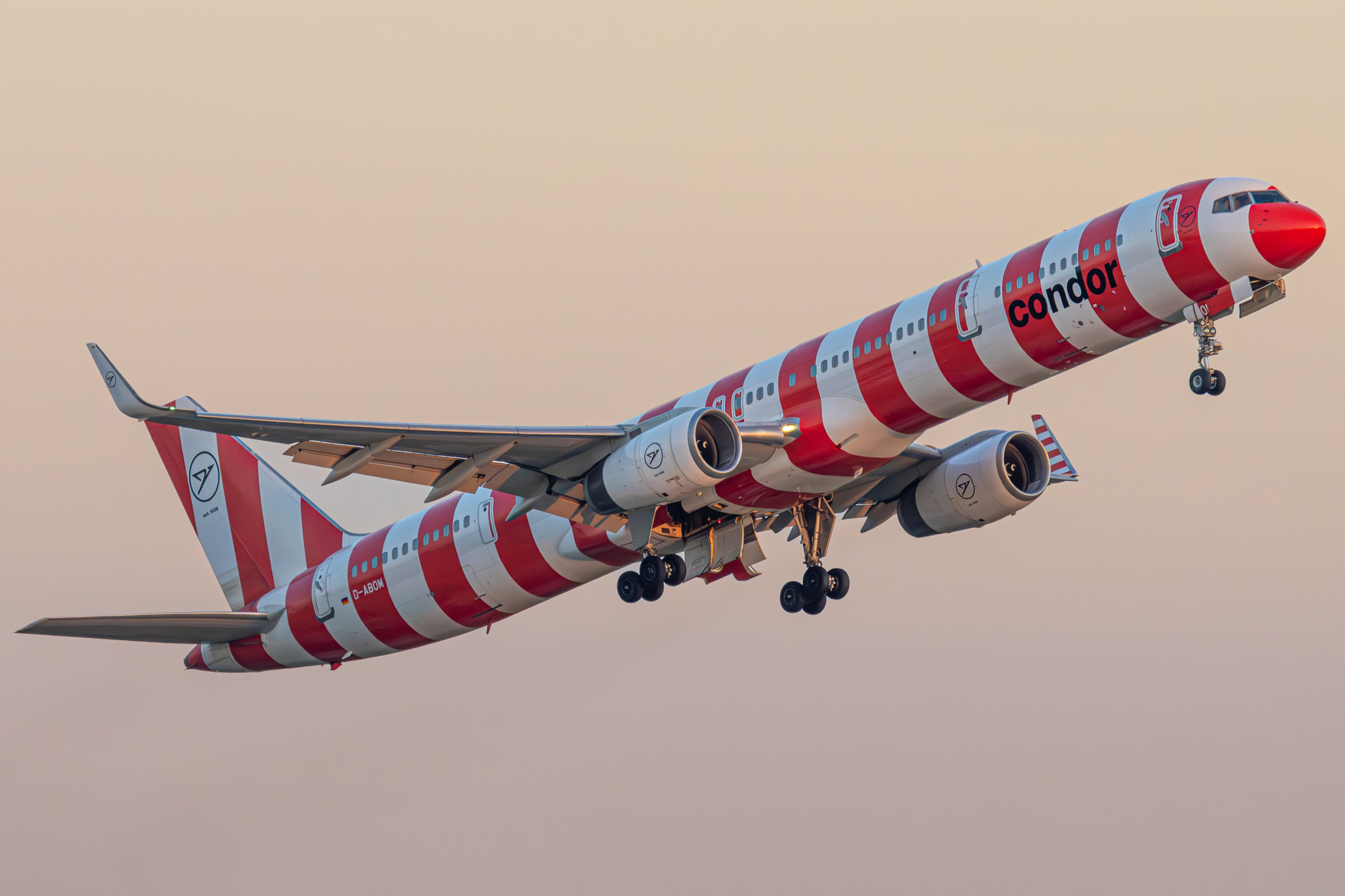 Condor Boeing 757 retirement flight D-ABOM