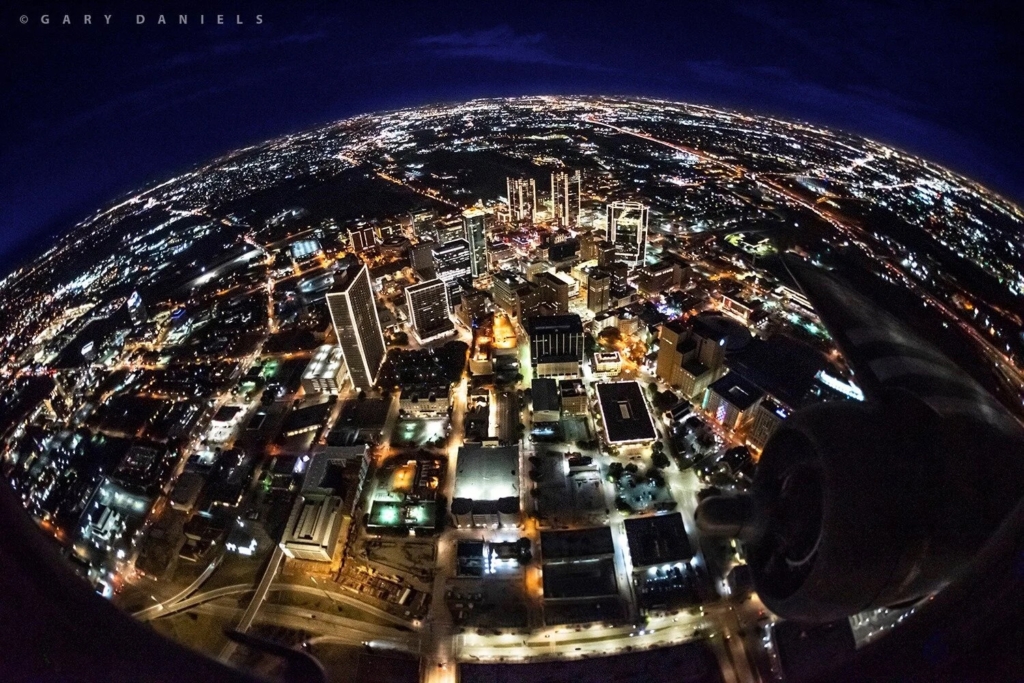 DC-3 southern cross christmas lights flights