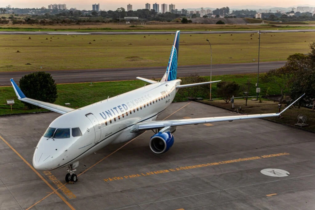 Mesa Airlines for United Express Embraer E175