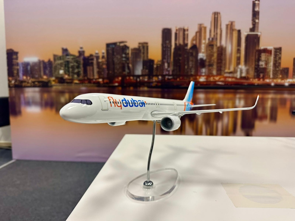 flydubai Airbus A321neo model
