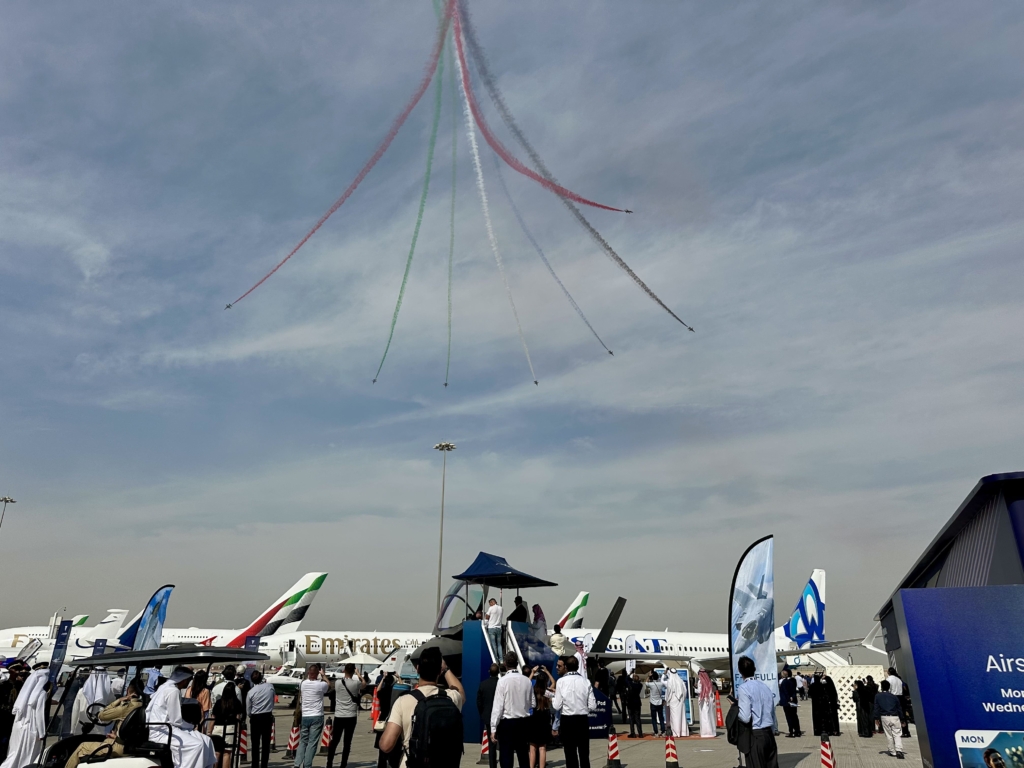 Vistas of Dubai Airshow 2025