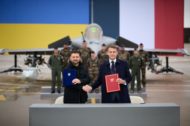 Zelensky and Marcon sign letter of intent for Rafales