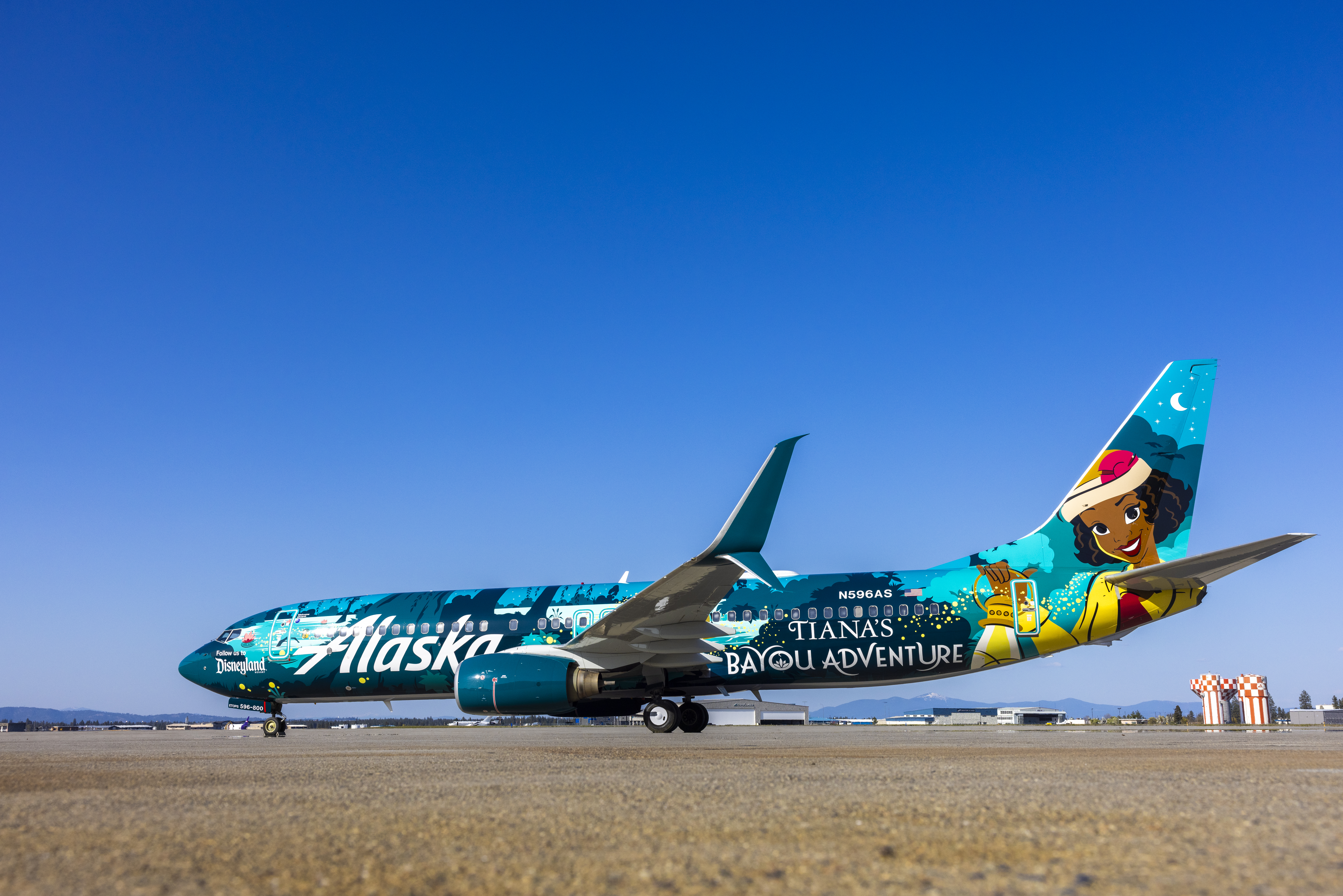 Alaska Airlines reveal of “Tiana’s Bayou Adventure” special livery