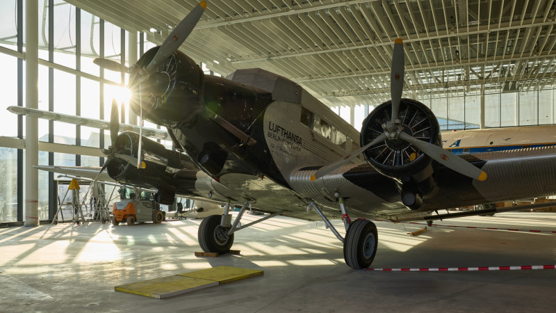 Lufthansa's Ju 52 & Super Star vintage aircraft restored to perfection