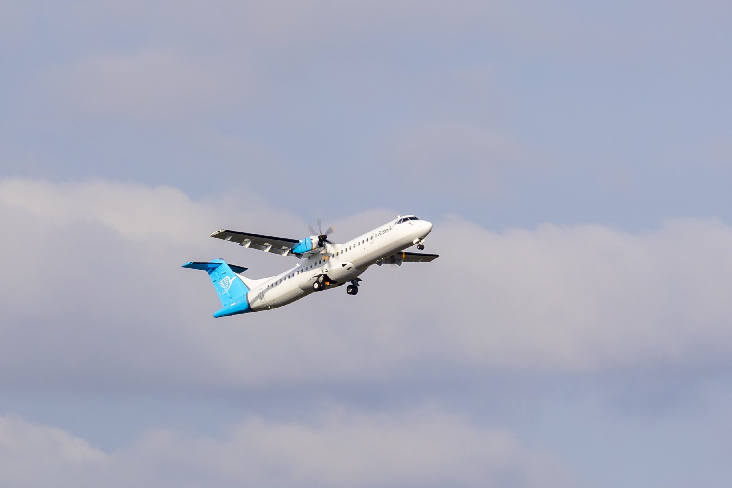 ATR 72-600 transport canada certification and delivery to rise air