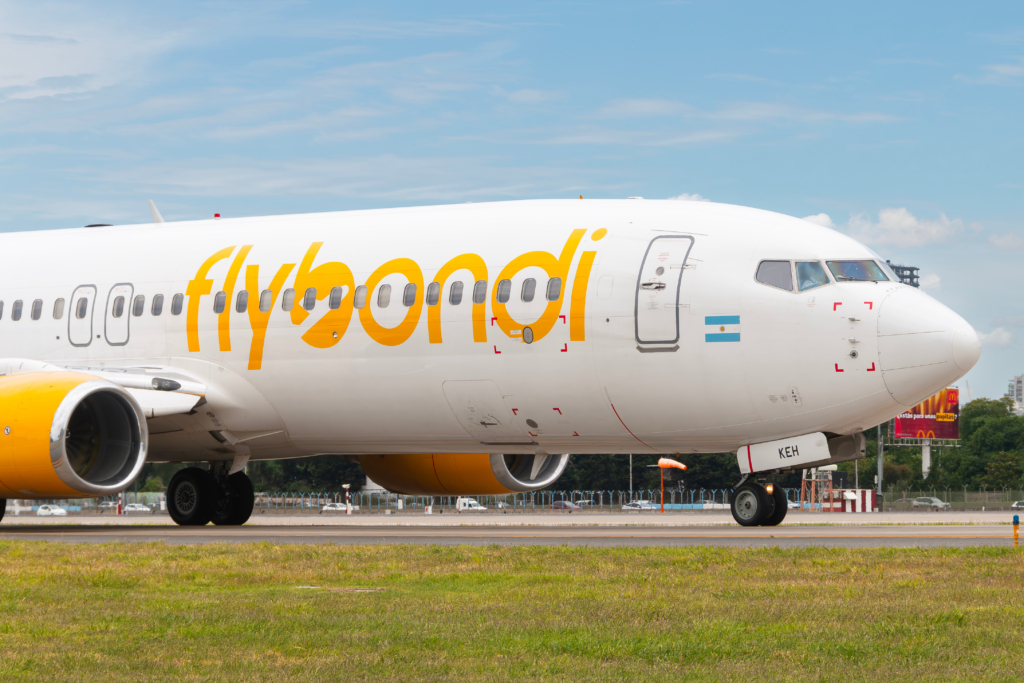 Flybondi Boeing 737-800 on ground