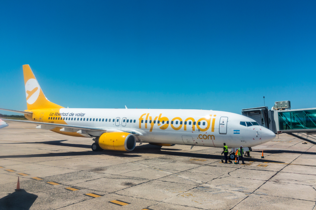 Flybondi Boeing 737-800 parked