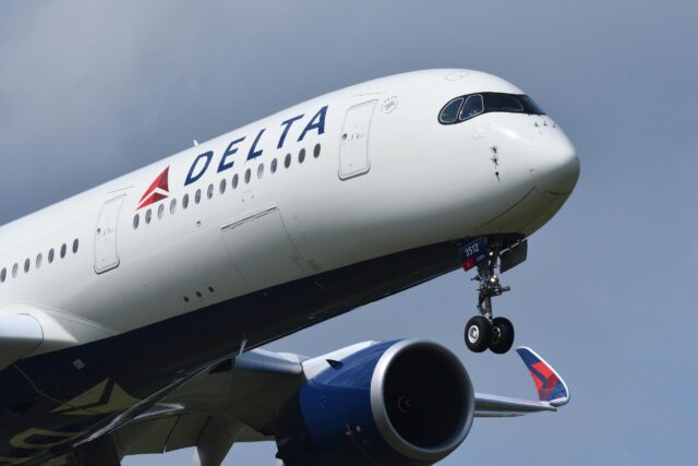 Delta Air Lines A350 landing