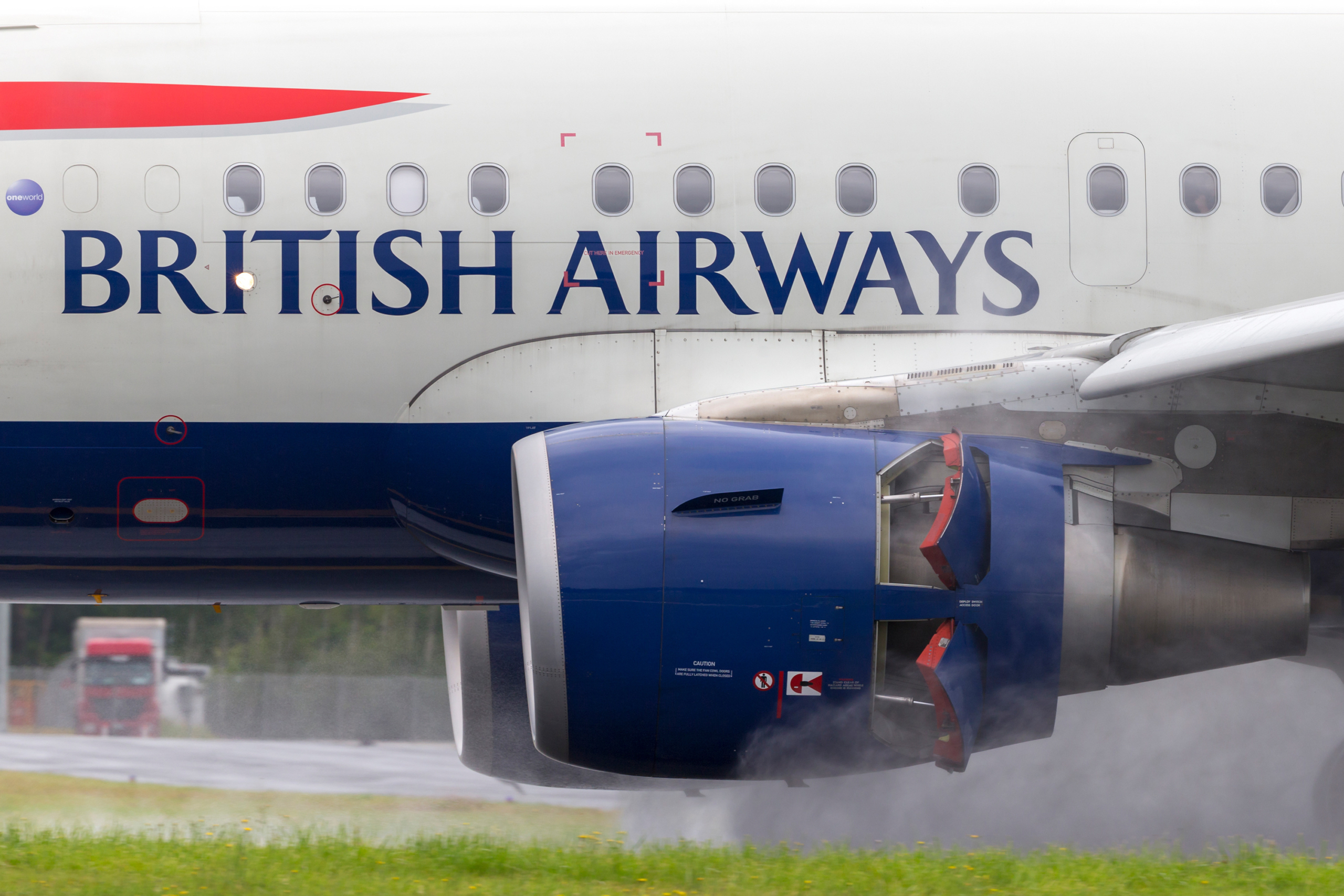 British Airways aircraft using reverse thrust