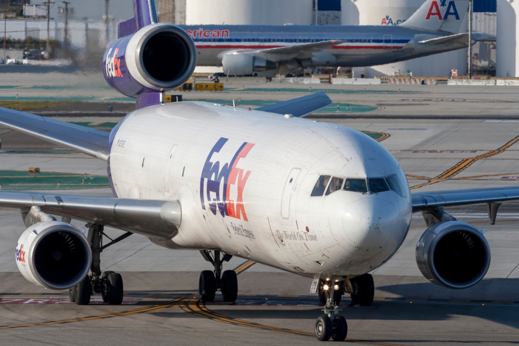 FedEx Express Md-11 head on