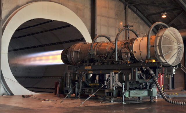 F-100 engine on test