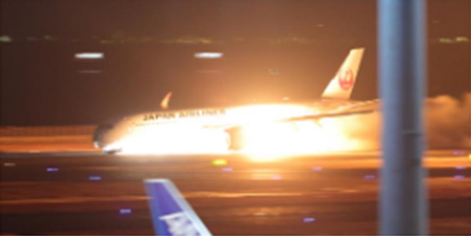 Flight 516 moments after colliding with JA722A