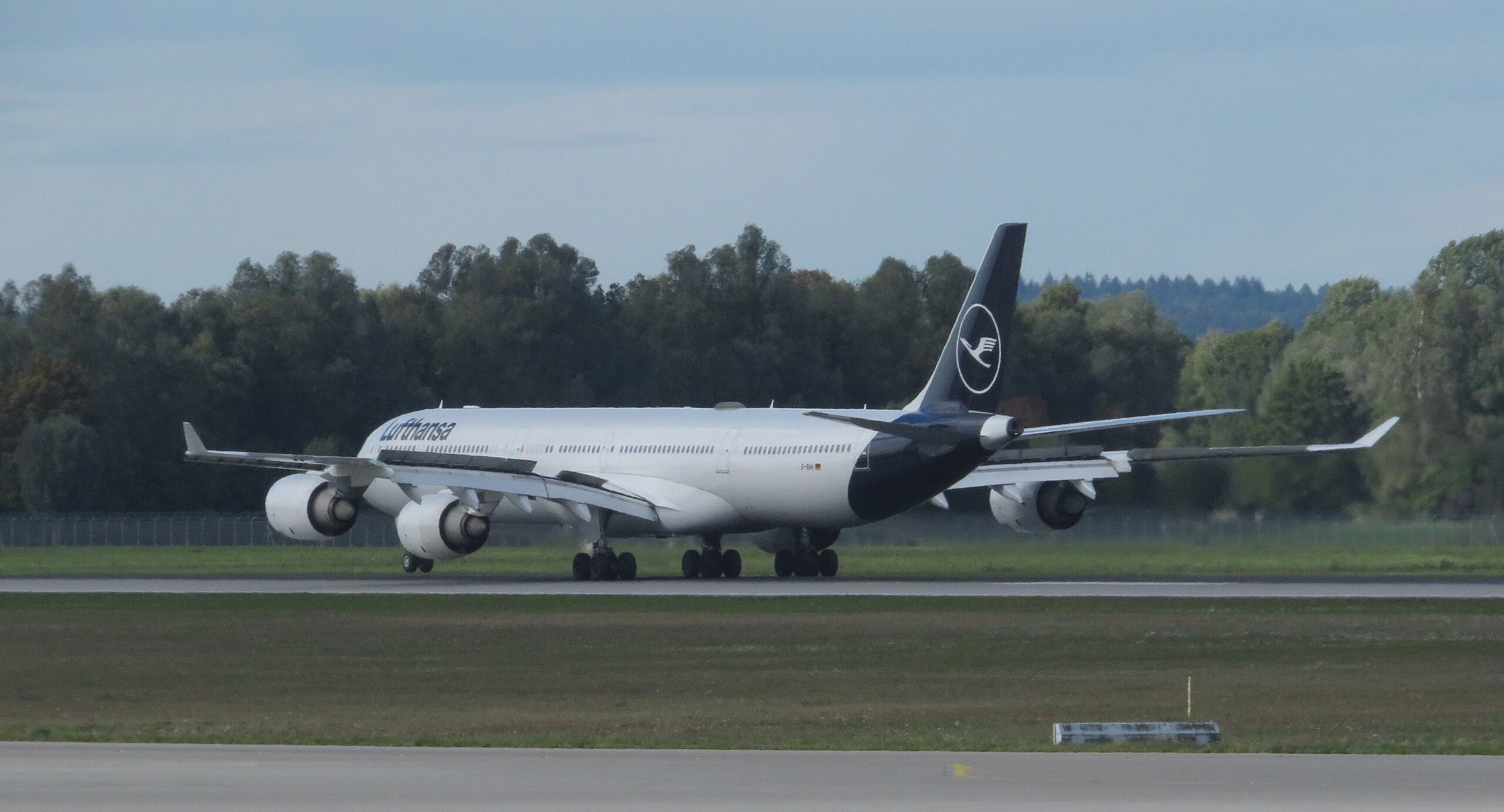 Lufthansa A340-600