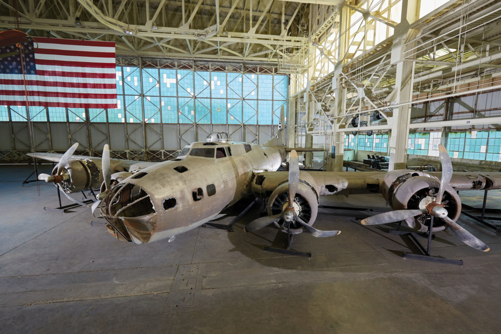 Pearl Harbor Aviation Museum B-17E Flying Fortress (swamp ghost)