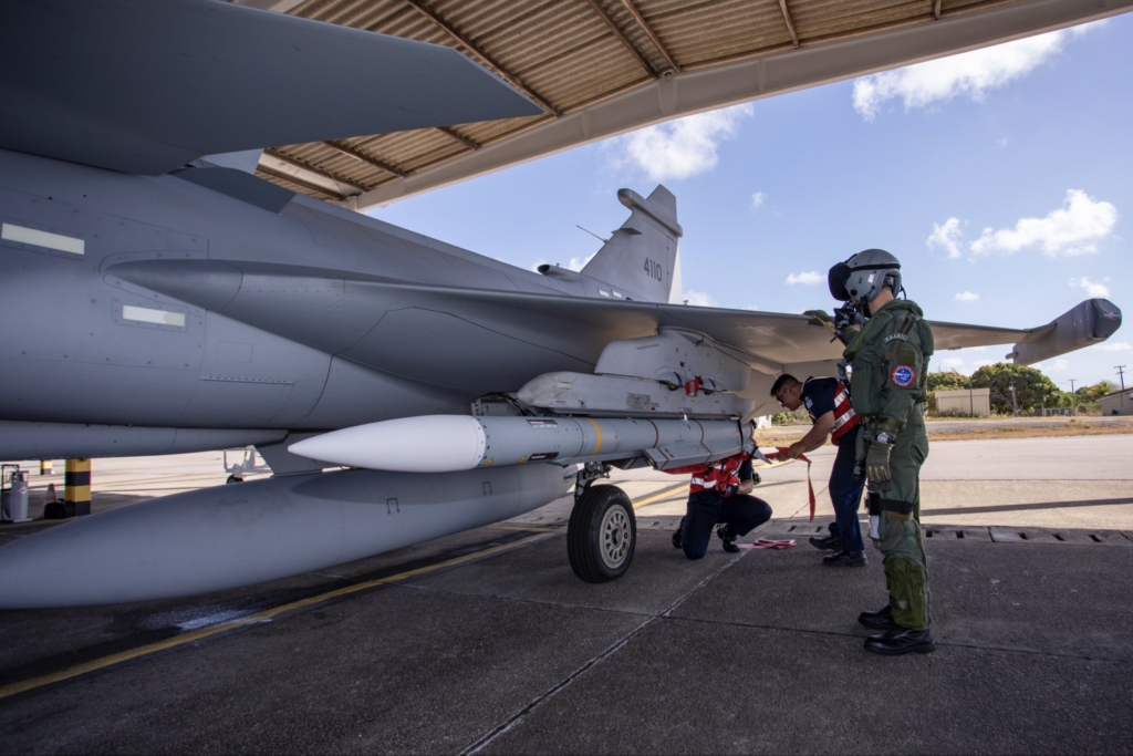 Saab Gripen in brazil with meteor missile