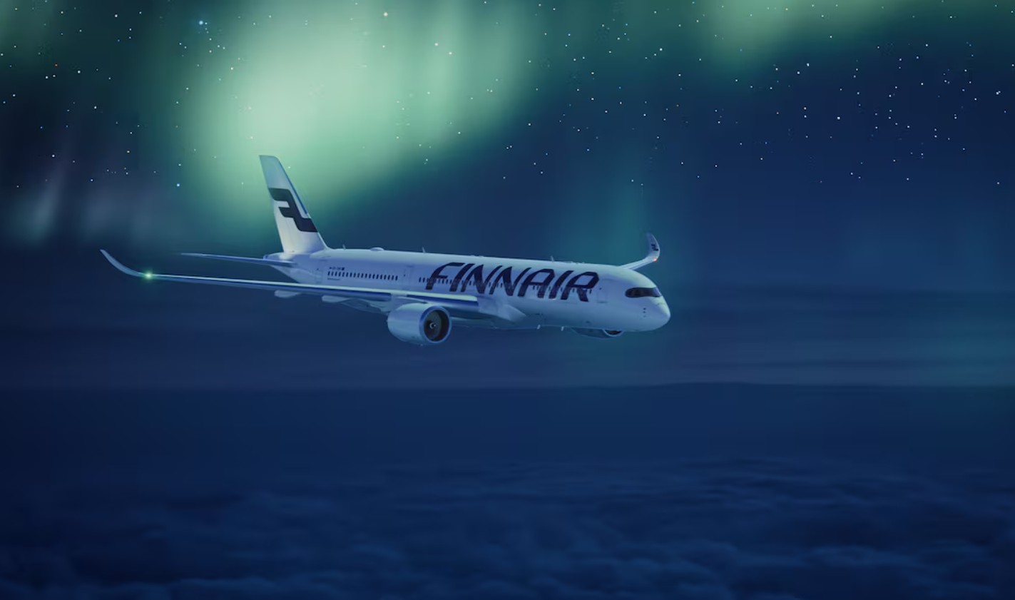 Finnair A350 at night