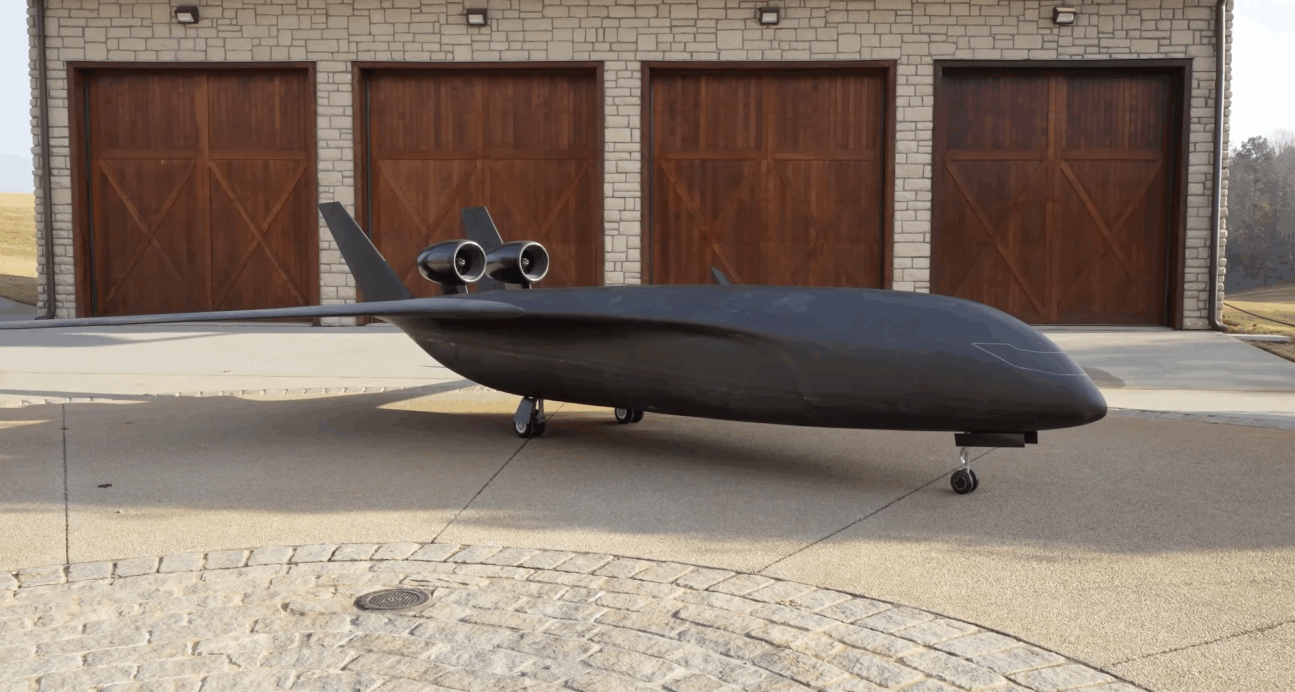 A scale model of the Natilus Horizon aircraft. Photo: Ramy RC