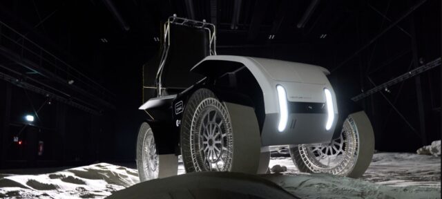 Mona Luna lunar rover