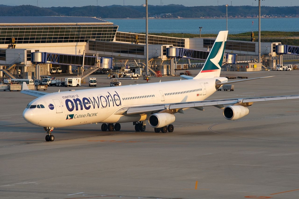 Cathay Pacific oneworld livery 