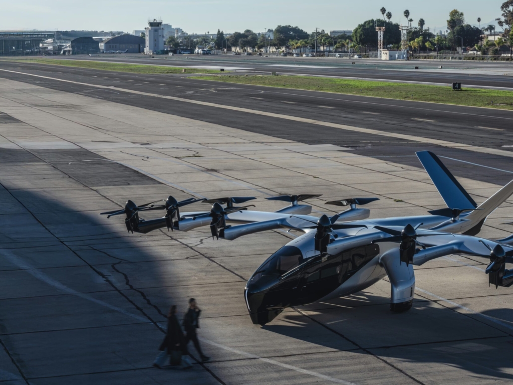 Archer Midnight eVTOL at Hawthorne Airport