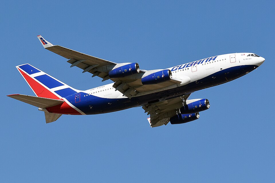 CUbana de aviacion ilyushin il-96