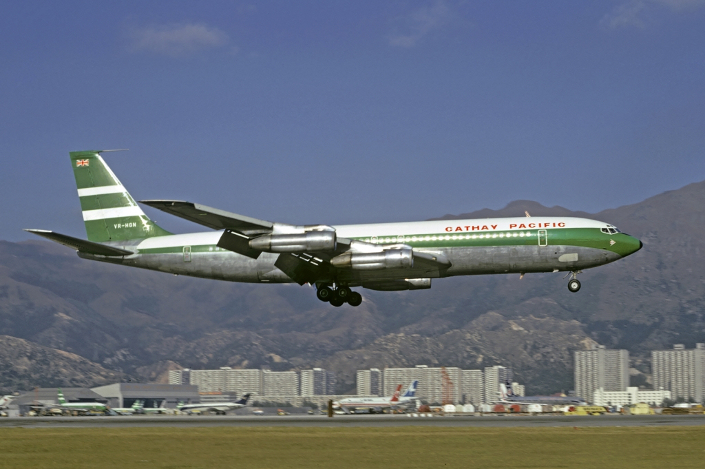 Cathay Pacific Boeing 707