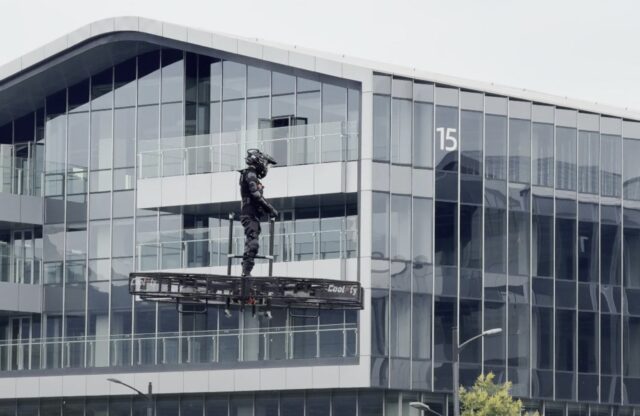 Coolfly flying scooter