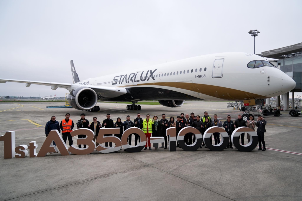 STARLUX first A350-1000
