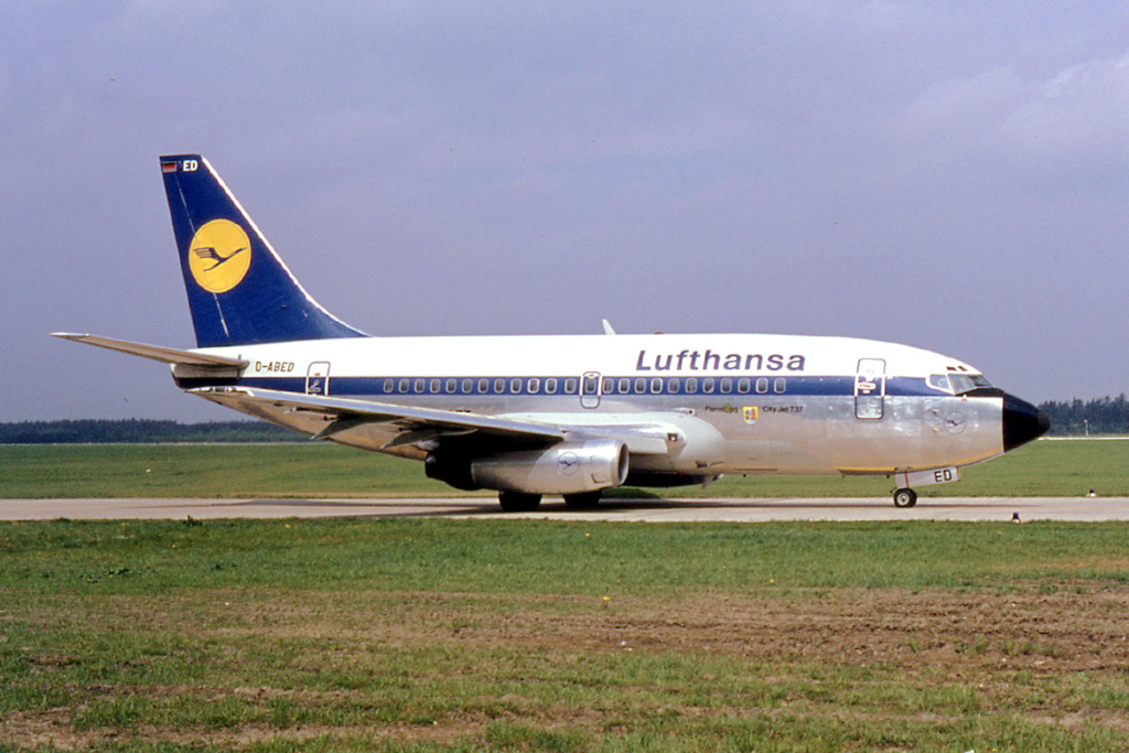 Lufthansa Boeing 737-100