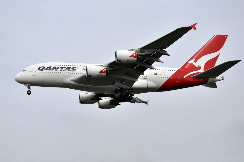 Qantas Airbus A380 VH-OQK had a tool in its engine