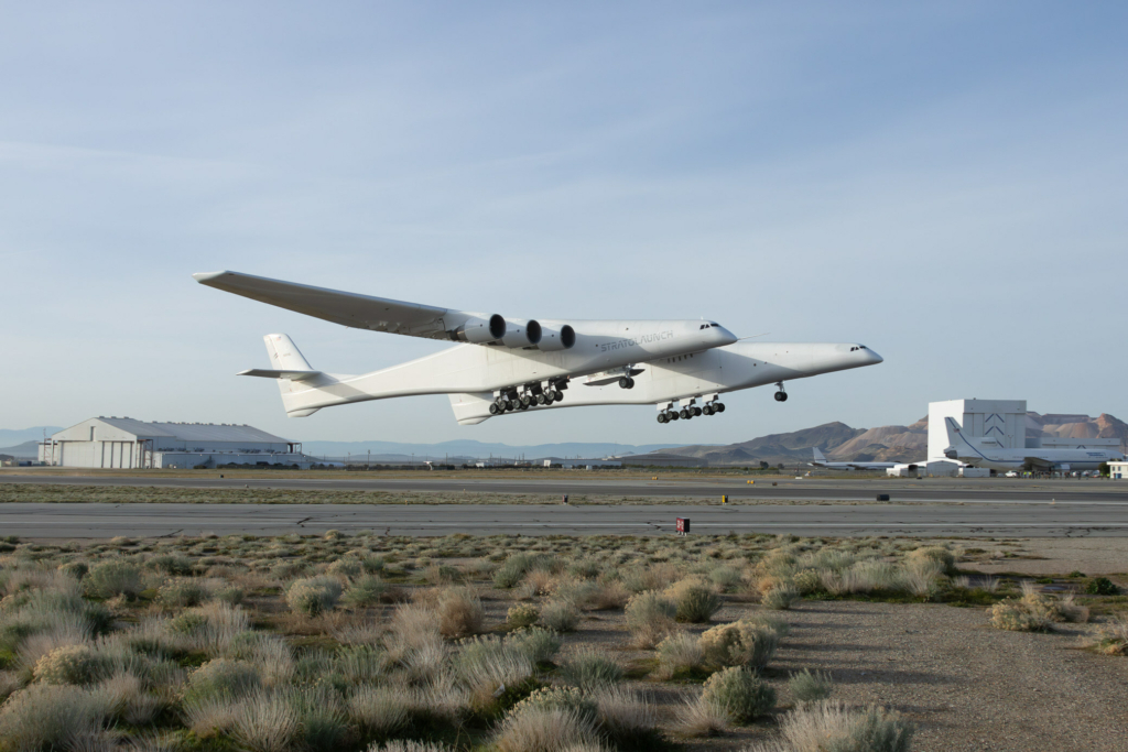 Stratolaunch Roc takes off with Talon A hypersonic