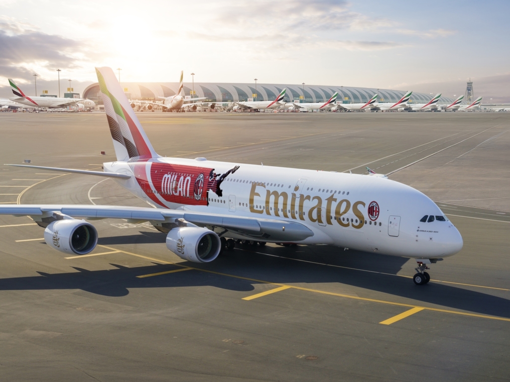 Emirates AC Milan Airbus A380 special livery